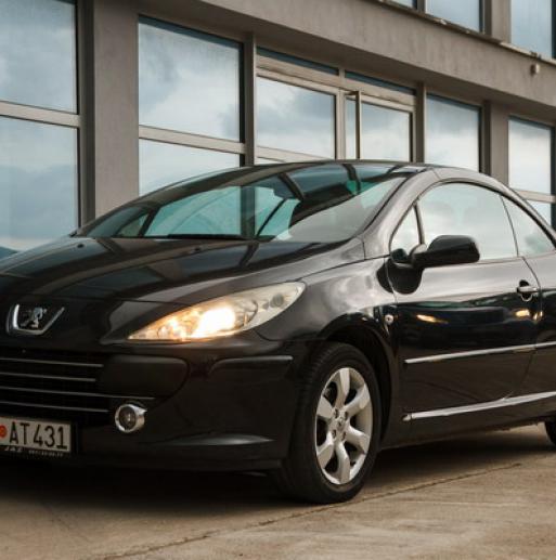 Peugeot 307 CC photo 2