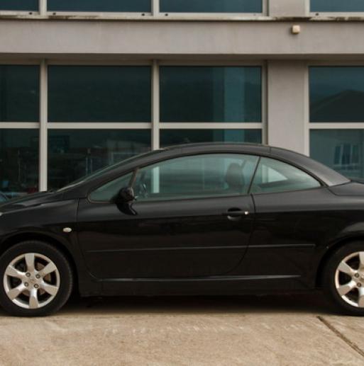 Peugeot 307 CC photo 4