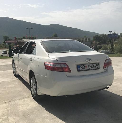 Toyota Camry photo 3