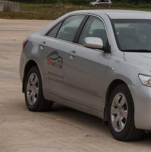 Toyota Camry photo 5
