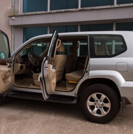 Toyota LC Prado photo 2